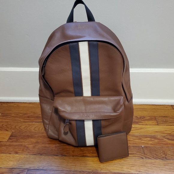 Full size Coach Backpacks and Wallets - Picture 5 of 7
